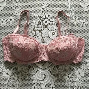 Lace brassiere